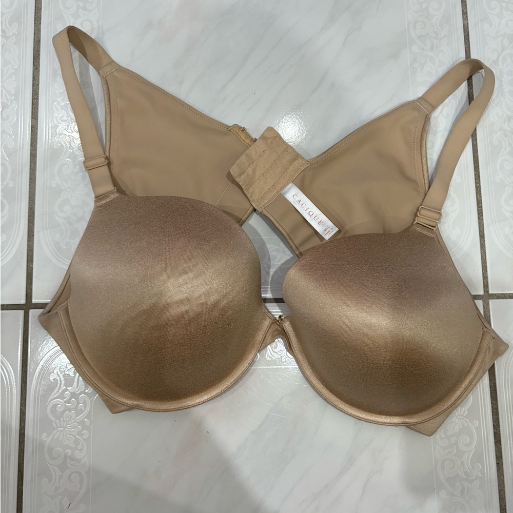 46C cacique nude bra. Back smoothing